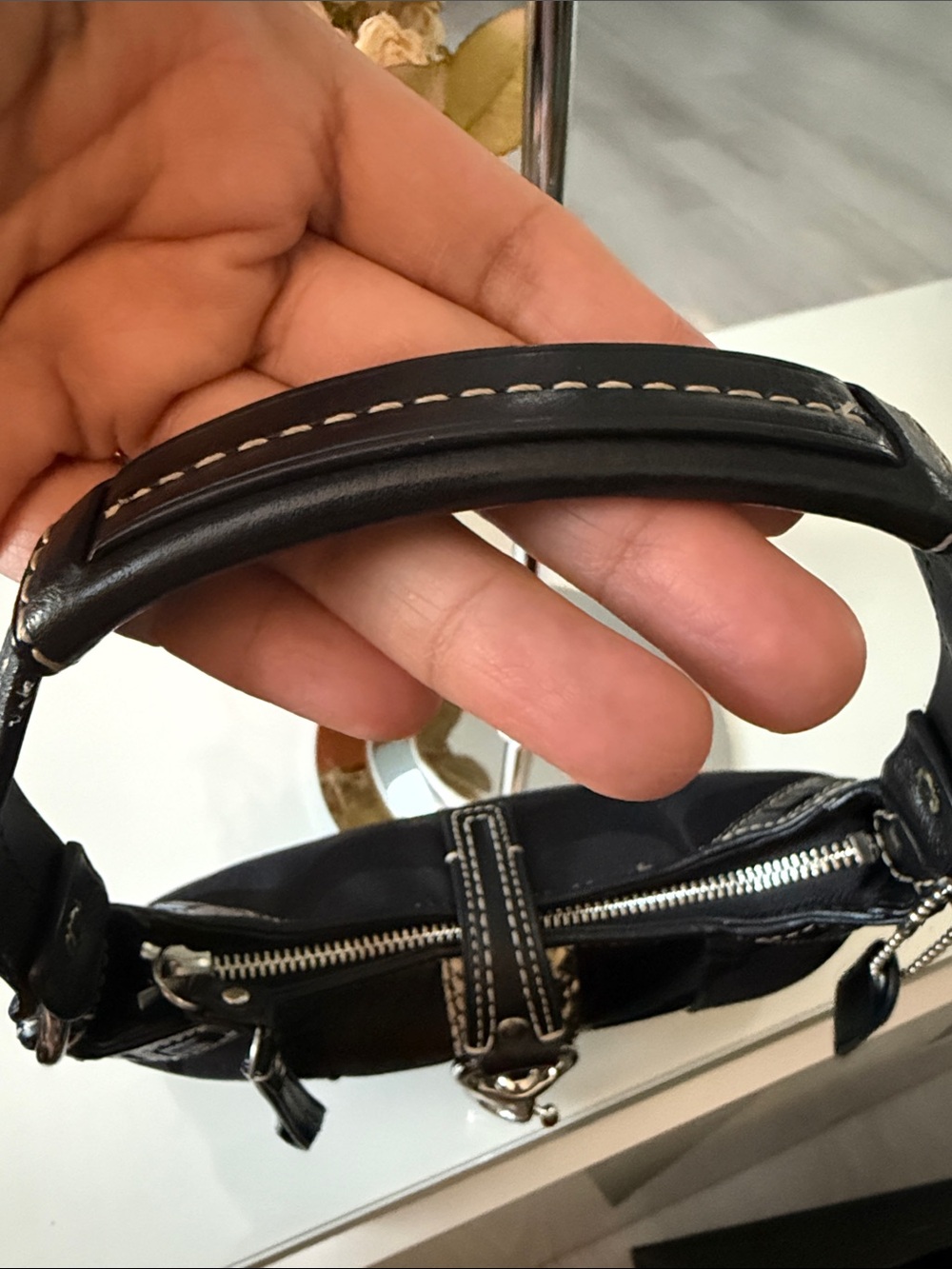 2006 Coach Hamptons Signature Python Mini Hobo - Picture 10 of 16
